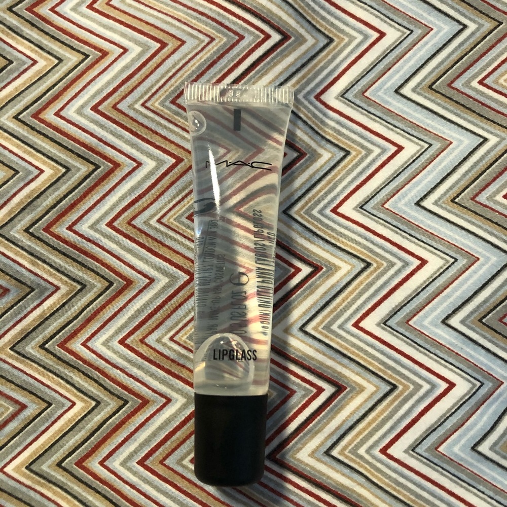 Mac lipglass never used